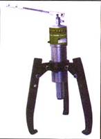 Hydraulic Puller With In-built Pump - Click To Visit Our Website